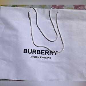 Burberry White Shopping Bag